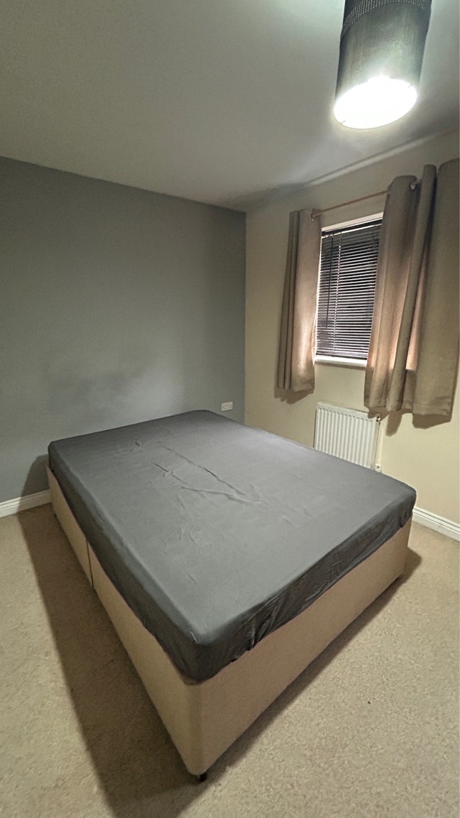Two bedrooms are now available for rent Main Photo