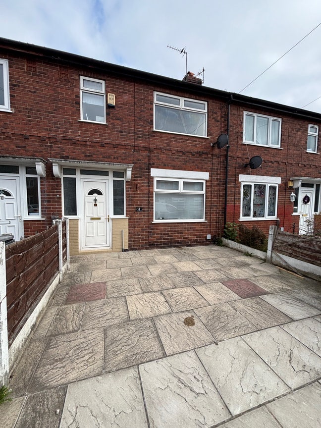 Whole House Available. Bills Included.  Main Photo