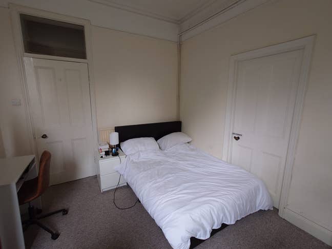 Two Double Rooms in Mansion Flat Stamford Brook Main Photo