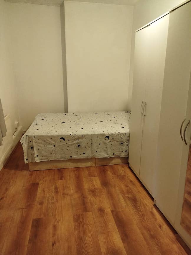 Emaising furnished Double room in city centre.. Main Photo