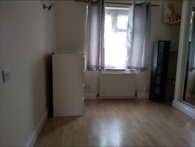 Double room near becontree station  Main Photo