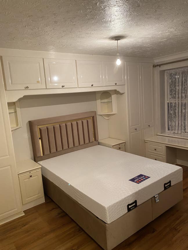  Double  Room  is  available  for  rent  -  IG1 Main Photo