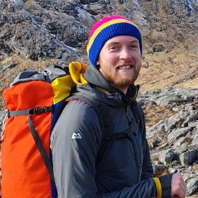 Looking for somewhere to live in N or W Glasgow  Main Photo