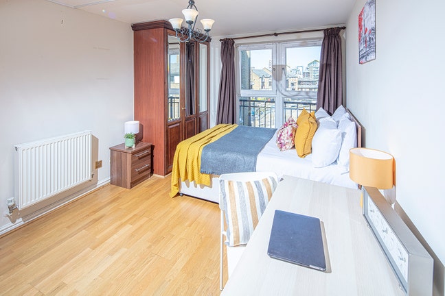 Premium-Look Ensuite Room in a Fresh Flat Main Photo
