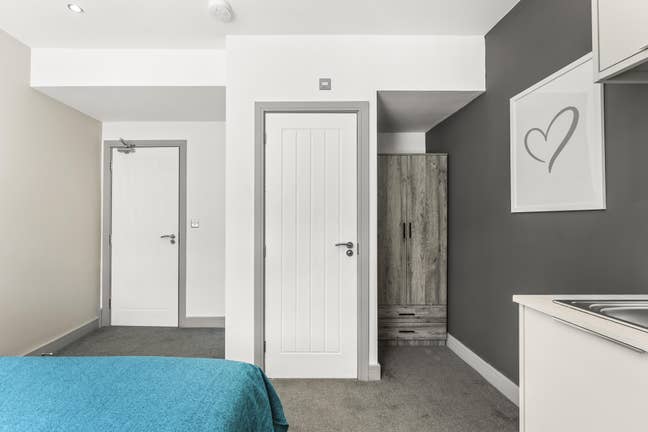 The Superior Studios in PE2 - Milton Road Main Photo