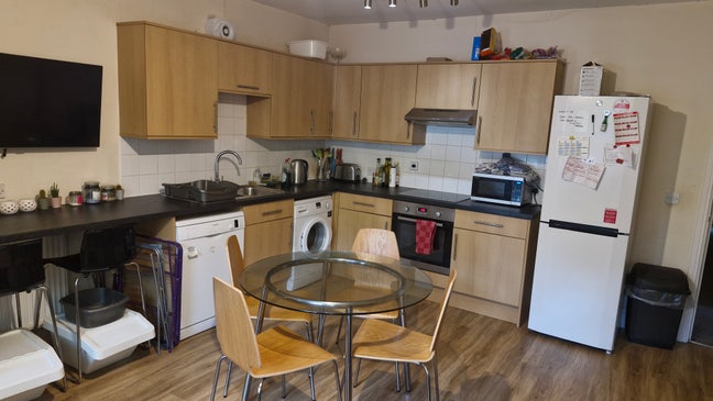Female flat share  Chorlton Main Photo