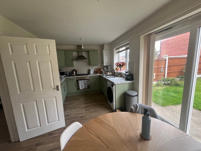 Spare double room with en-suite  Main Photo