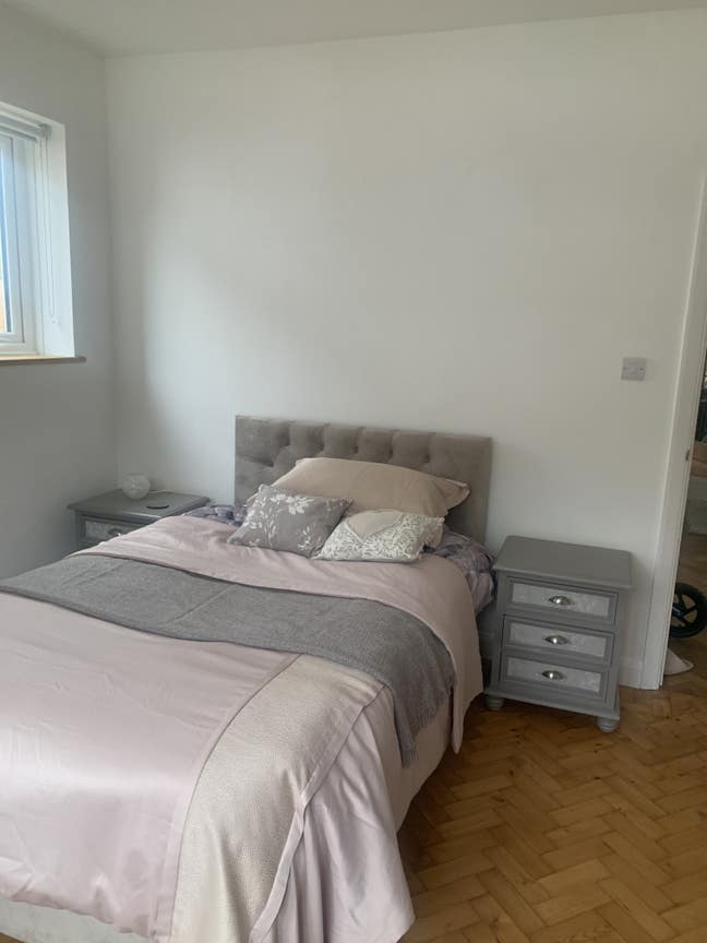 Double Room Furnished  Main Photo