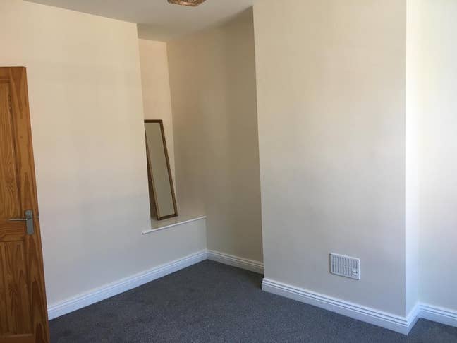 Room in Modern House minutes walk from City Centre Main Photo