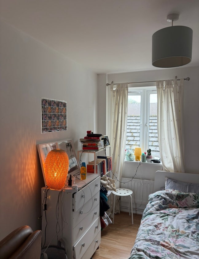 Cozy room in Bermonsdey  Main Photo