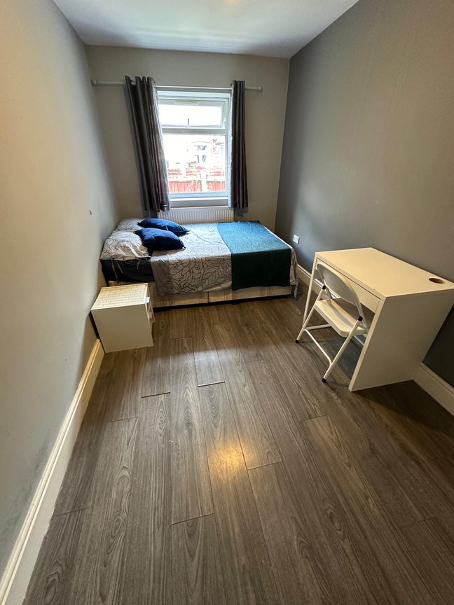 Double Room Single Use !  Main Photo