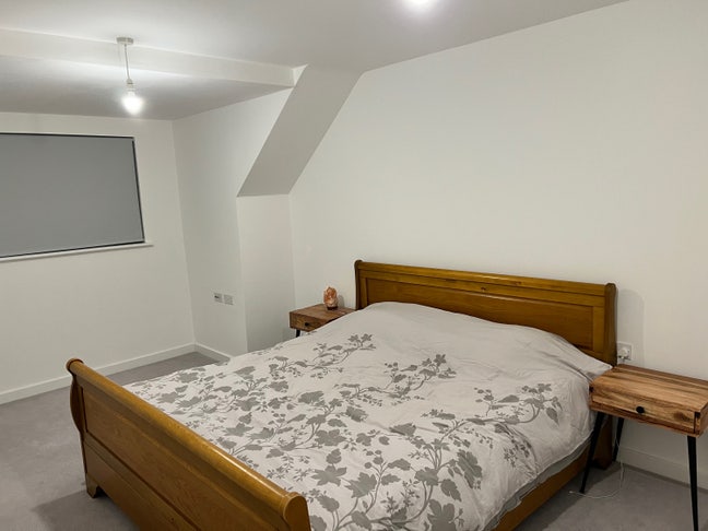 Room in Aldrington for rent  Main Photo