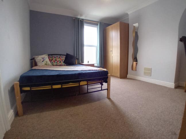 Double and single rooms in central, quiet location Main Photo