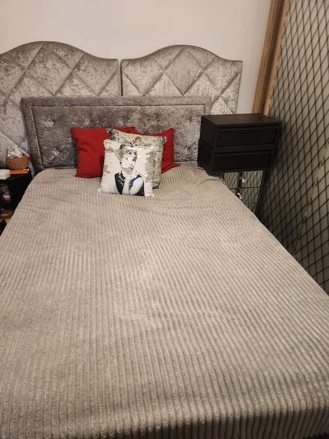 Spacious double room to rent in Romford, RM7 Main Photo