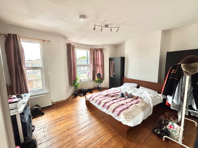 Spacious room in Canning Town Main Photo