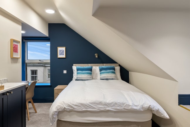 Ultra High-End Living - Double En-Suite Room! Main Photo