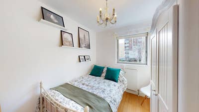 Comfortable Room in sociable house Main Photo