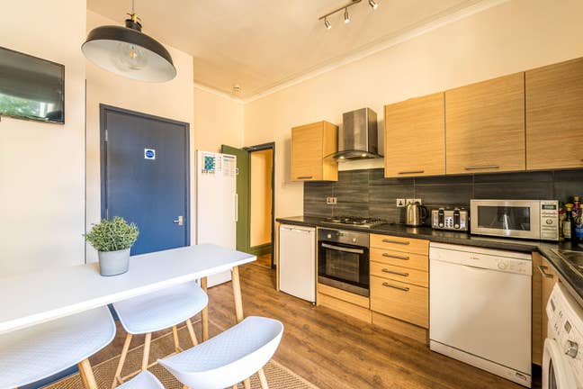 High Quality Double Room with Ensuite Main Photo