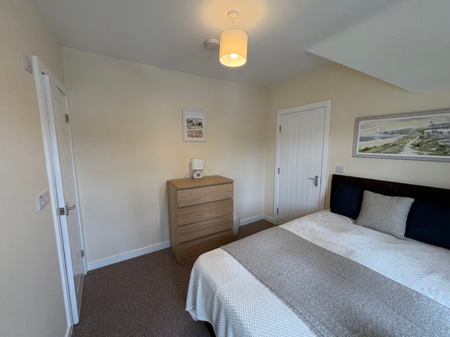 🏡 ✨ New Property Alert! ✨ – Double En-suite Rooms Main Photo