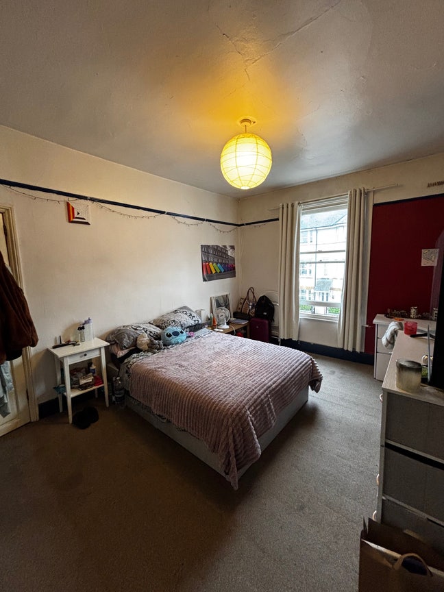 Room To Rent Near Train Station  Main Photo