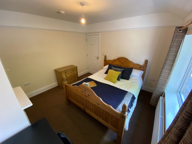 LN1 Location - Available Now- Short Tenancy Main Photo