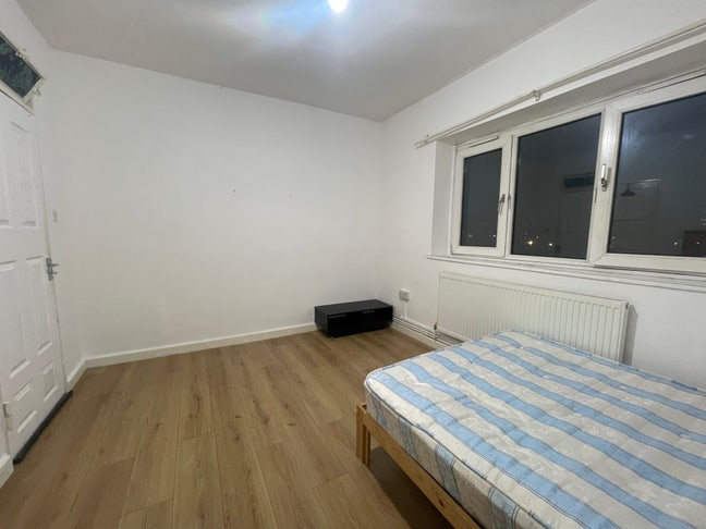 Double Room Near Bethnal Green inc all bills  Main Photo