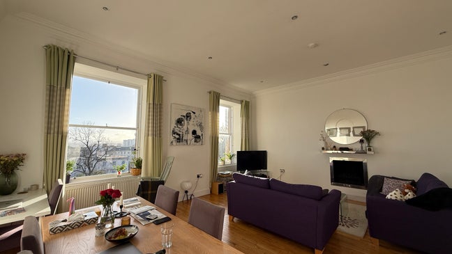 Double Room for Short Term Let Main Photo