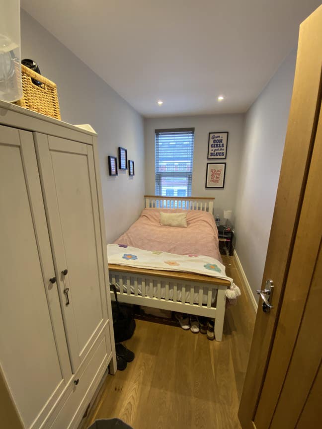 ✨ Small Double Room Available in Tooting Broadway✨ Main Photo