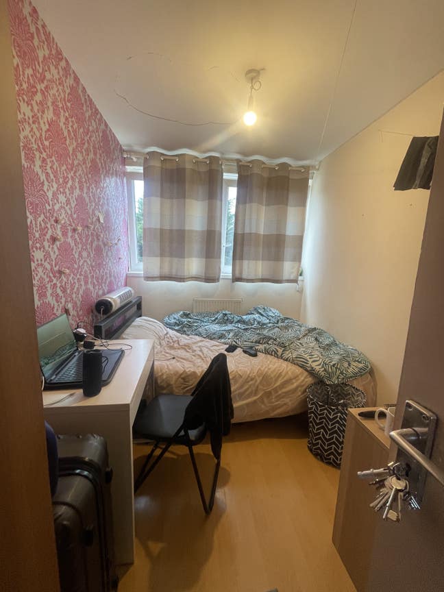 Lovely Room Near Canary Wharf/Limehouse  Main Photo