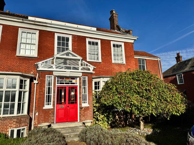 Magnificent Grade II listed Georgian house Main Photo
