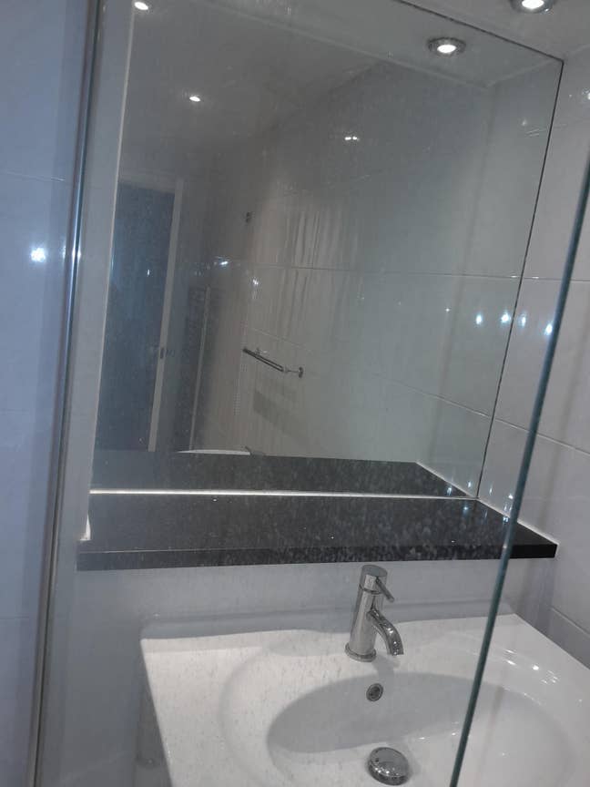 Flat in High Street Kensington  Main Photo