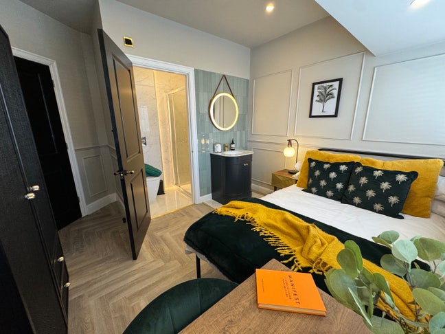 ✨Spacious & Luxurious En-Suite Double/ Bills inc.  Main Photo
