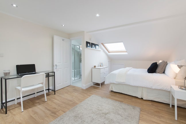 2 rooms Available in Fulham Main Photo