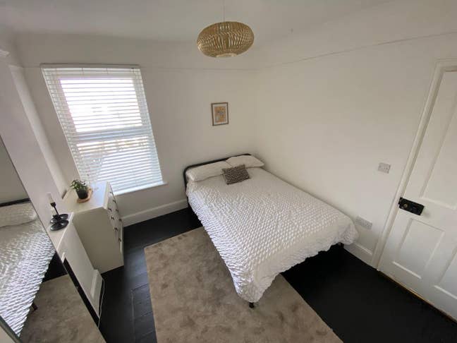 Furnished double bedroom in central Newquay  Main Photo