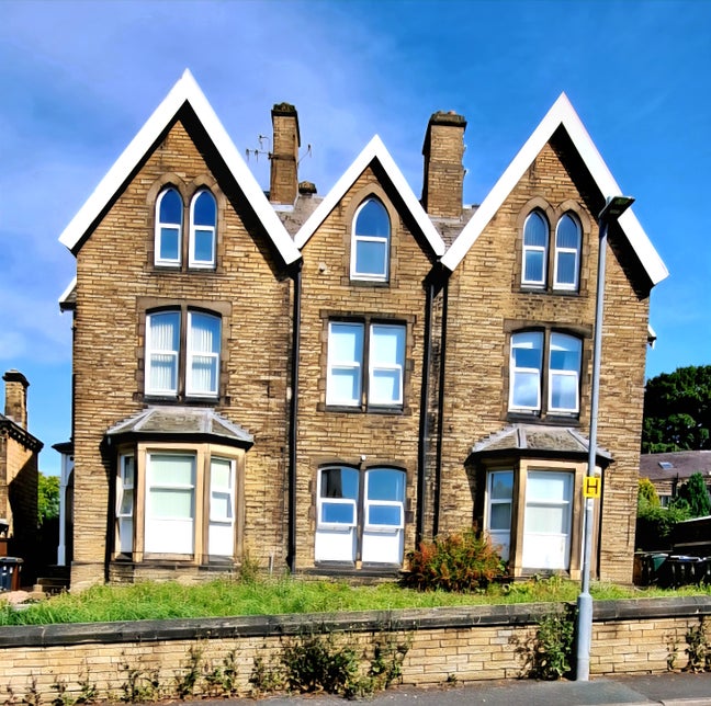 Large one bedroom flat Priestthorpe Road Bingley  Main Photo