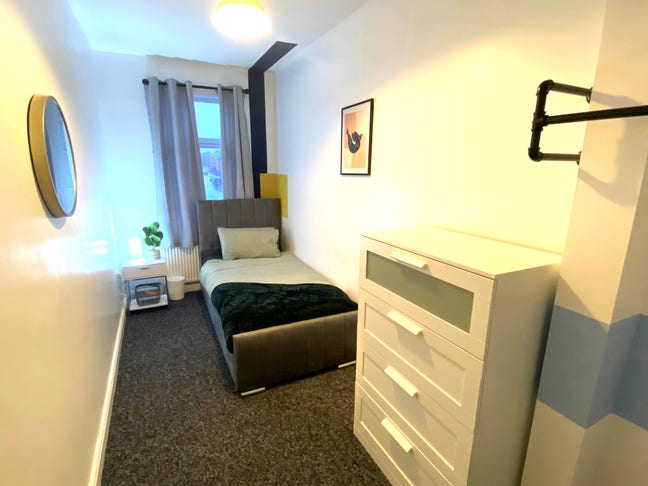 Room to rent, Bills INC, Mansfield Main Photo