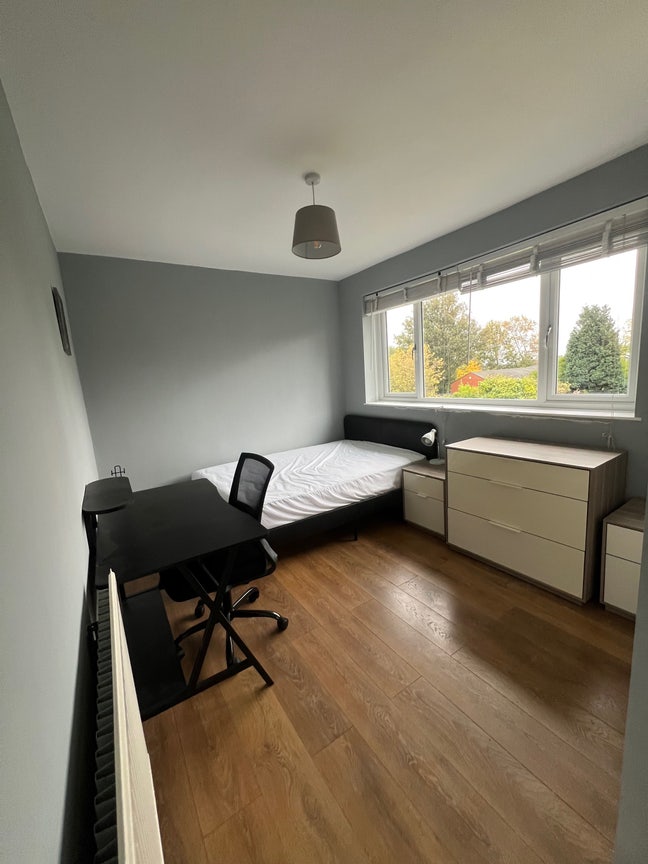 Double Room in 2 Bed House in Chapel A  Main Photo