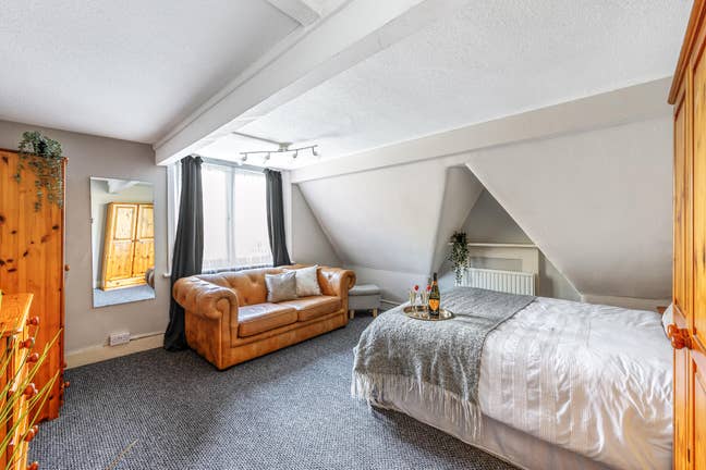 Loft room with character in a Victorian House Main Photo