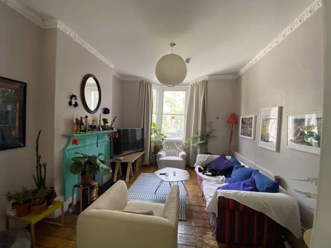 Two double rooms available in Camberwell townhouse Main Photo