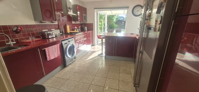 Double Room - Romford - £775 PCM, Bills Included Main Photo