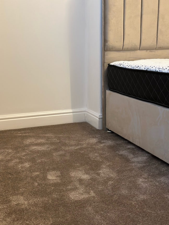 New refurbished Double Bedroom for Rent  Main Photo