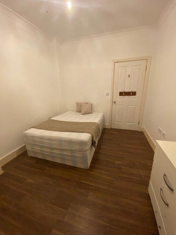 🌟 Double Room to Let in Willesden Junction Main Photo
