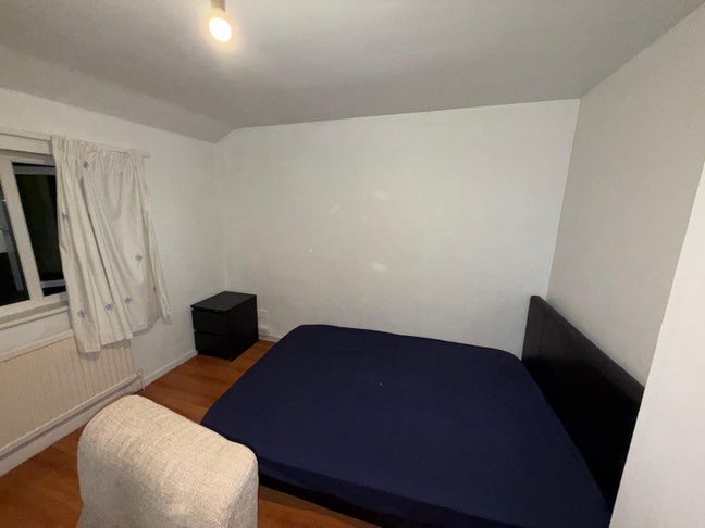 Room for rent  Main Photo