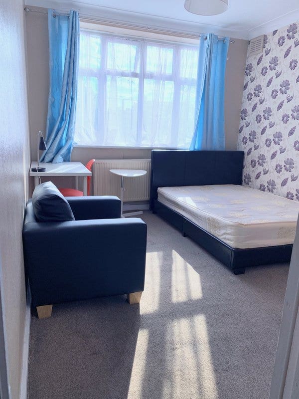 Canning Town St. Double Room ZoNE2 East London Main Photo