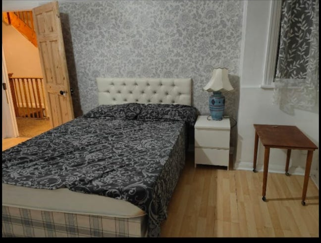 Double bedroom available for a short stay only.  Main Photo