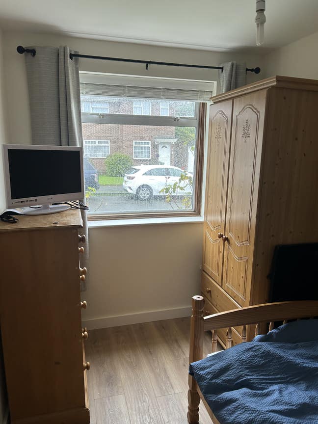 Single Room to Rent!  Main Photo