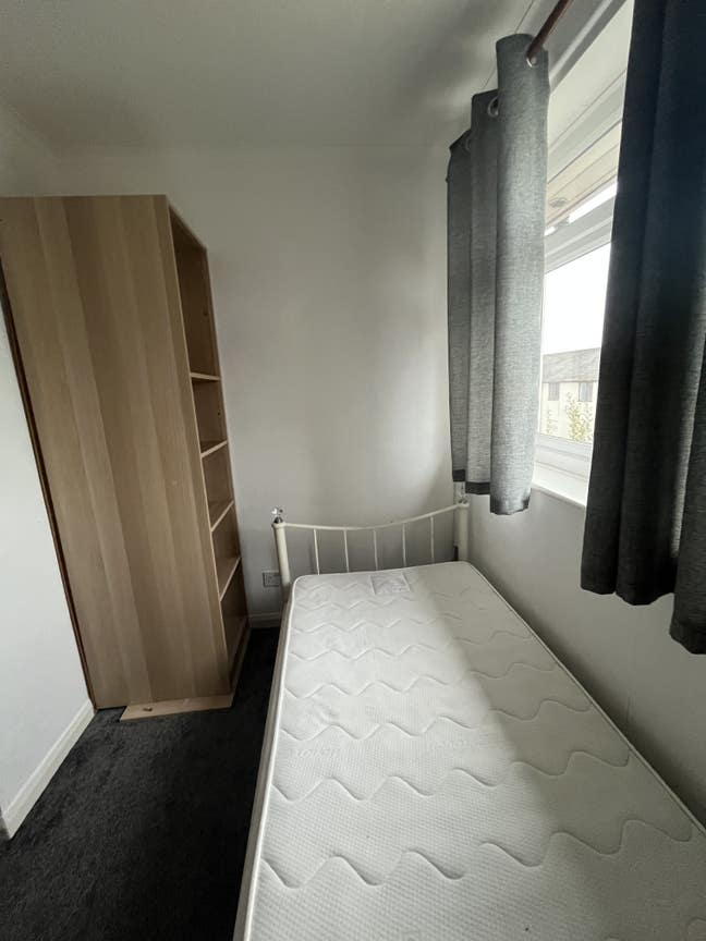 Single Room for rent - Bletchley  Main Photo