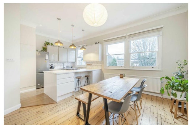 Studio/double ensuite room available from now  Main Photo