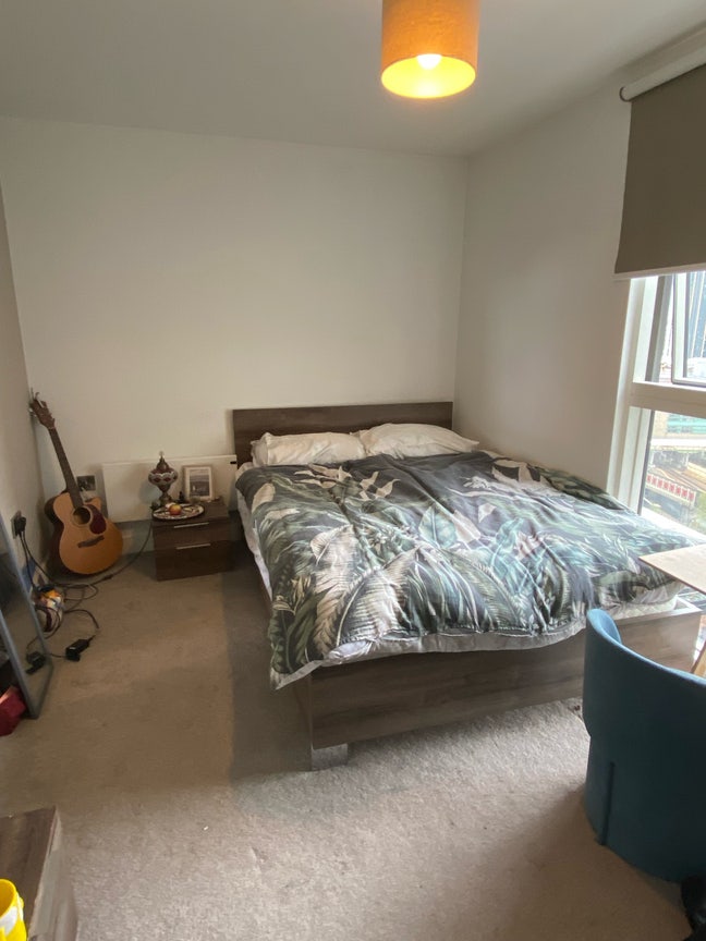 Looking for a flatmate ! Main Photo