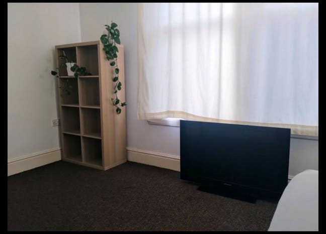 Furnished Double room L8. Bills inc Main Photo